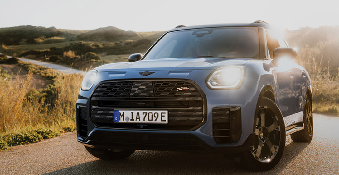 MINI 目黒 | MINI COUNTRYMAN SLATE BLUE デビュー（スレートブルー）